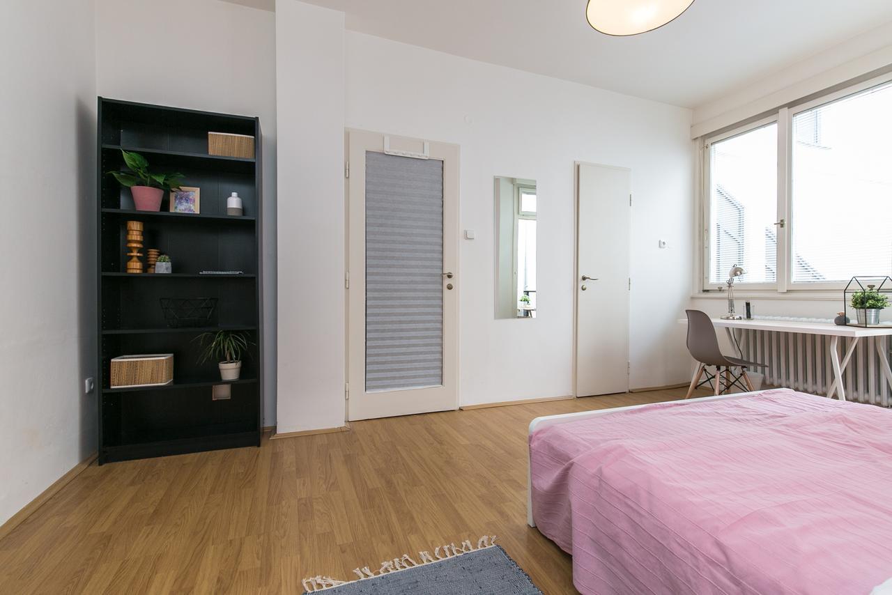 Apartments Ve Smeckach 27 Prag Dış mekan fotoğraf