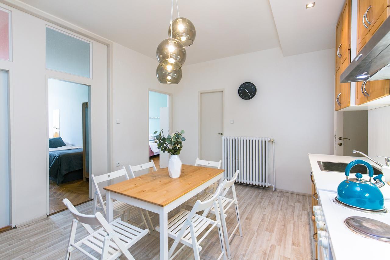 Apartments Ve Smeckach 27 Prag Dış mekan fotoğraf